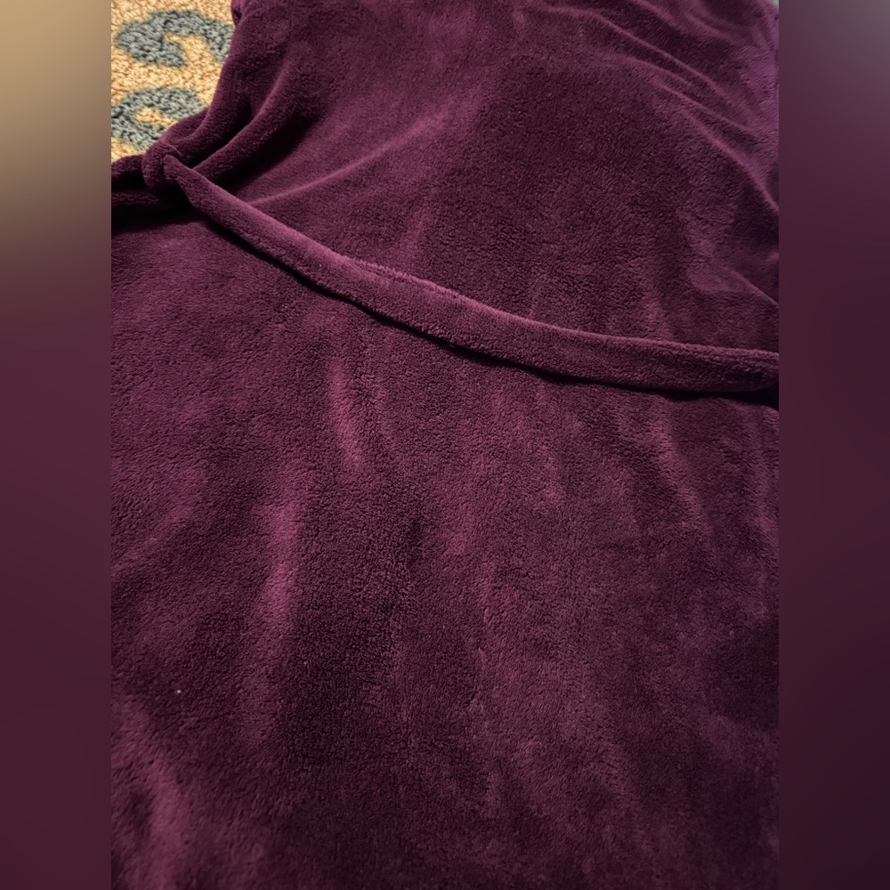 Victoria Secret Robe - Picture 9 of 9